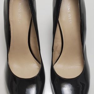 NINE WEST black Patened leather wedge 8 1/2